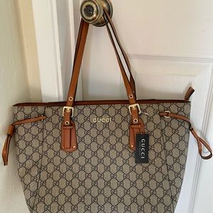 Shoulder bag